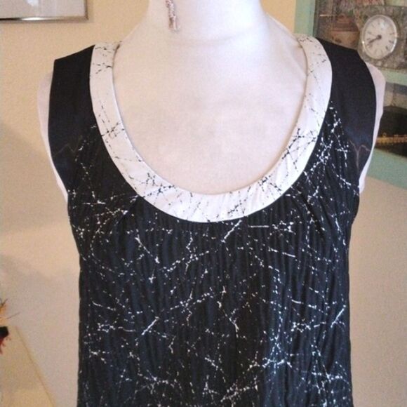 Cop.Copine Textured Dress - Picture 2 of 13